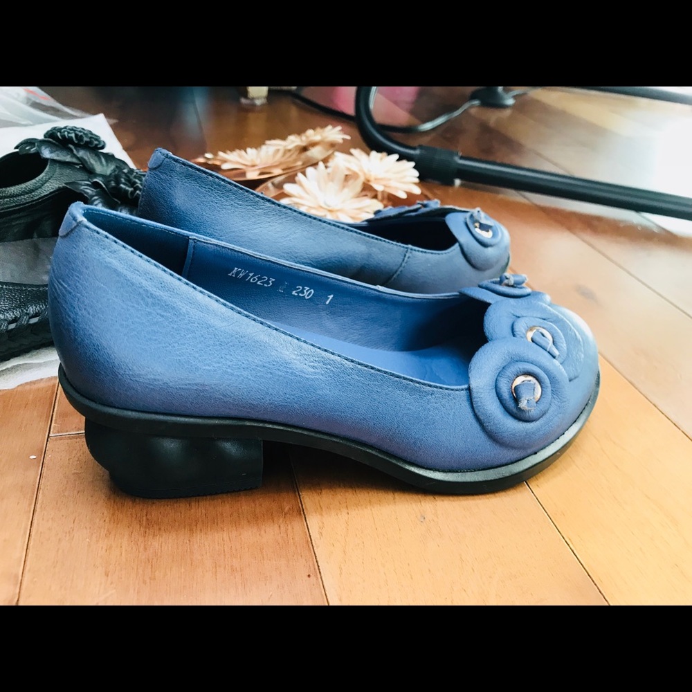 🎊brand new🎉 mid heels